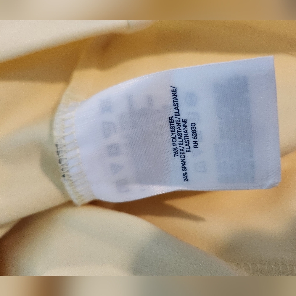 Women's Lands' End Yellow Athletic Skort, Size M - Picture 3 of 10